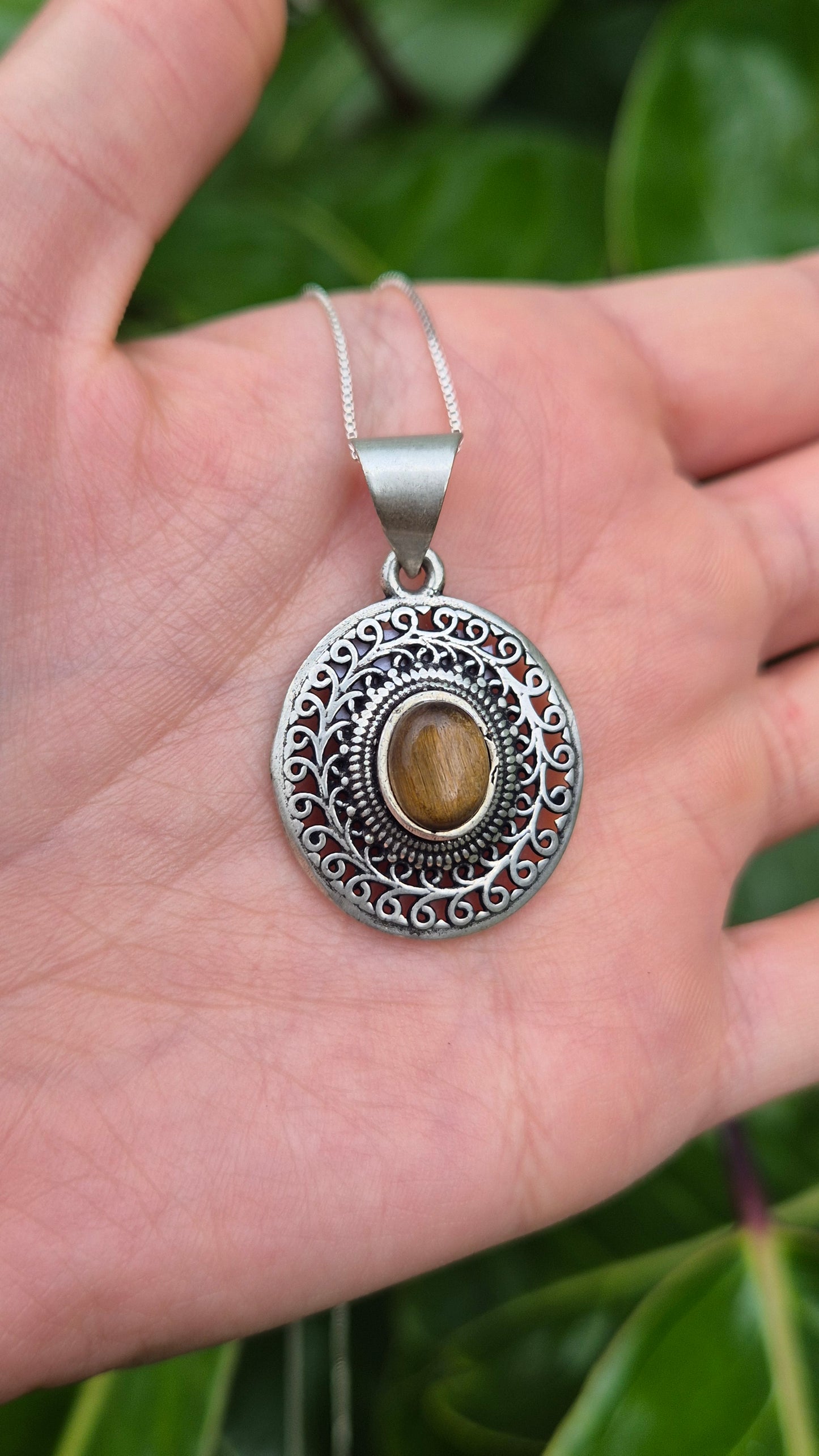 Pingente de Alpaca com Olho de Tigre