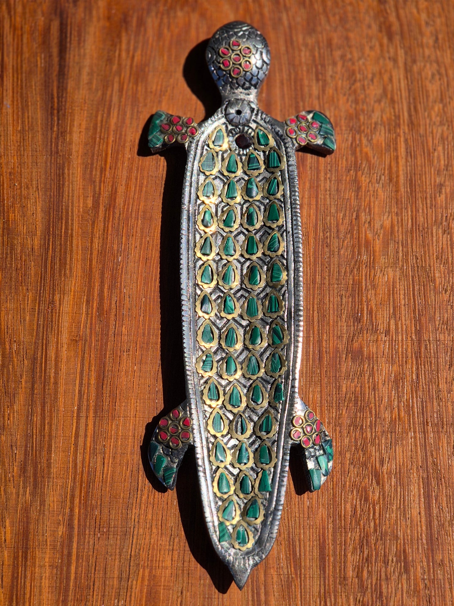 Incensário Tartaruga com Pedras Naturais