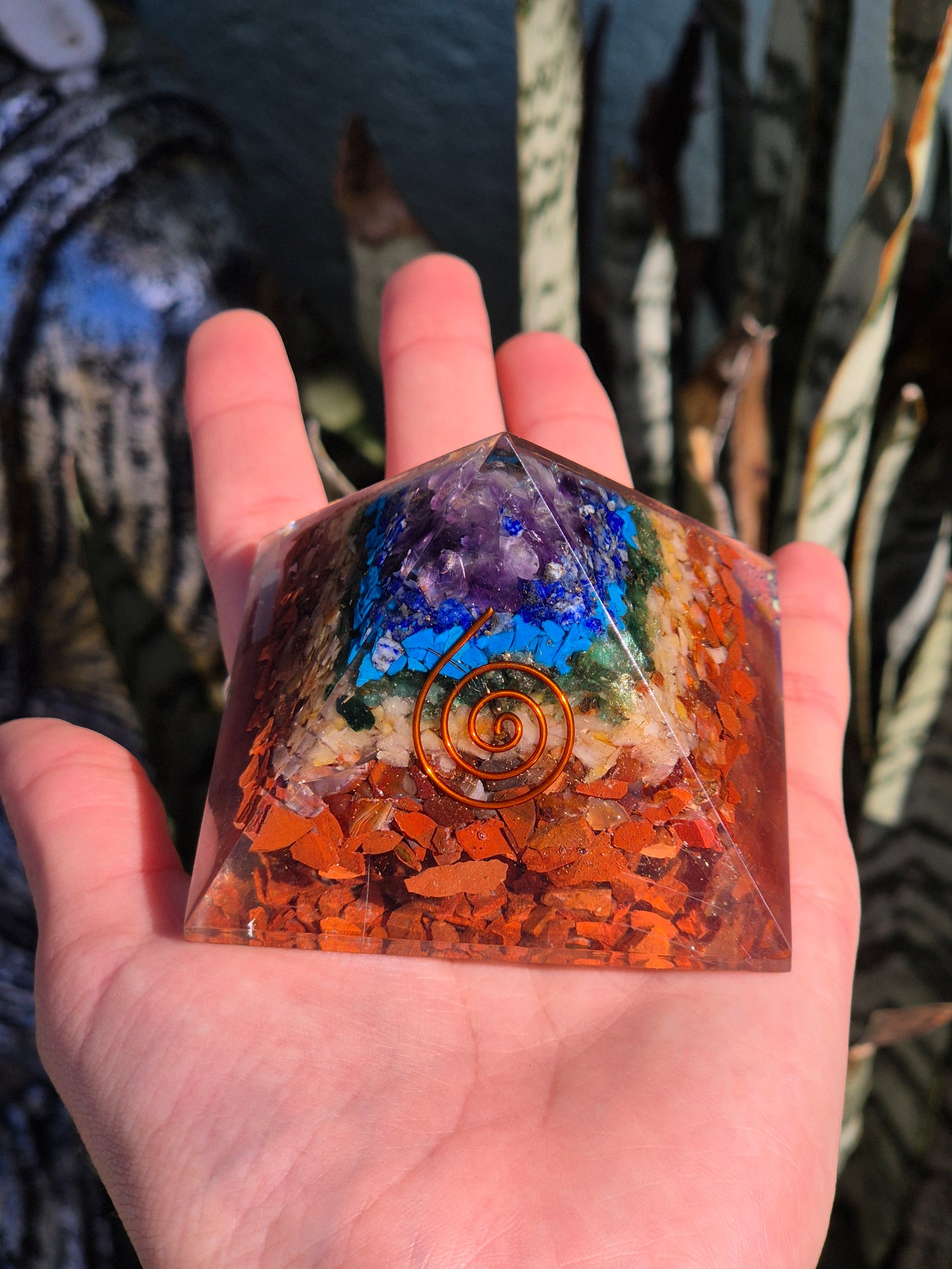 Orgonite Pirâmide 7 Chakras