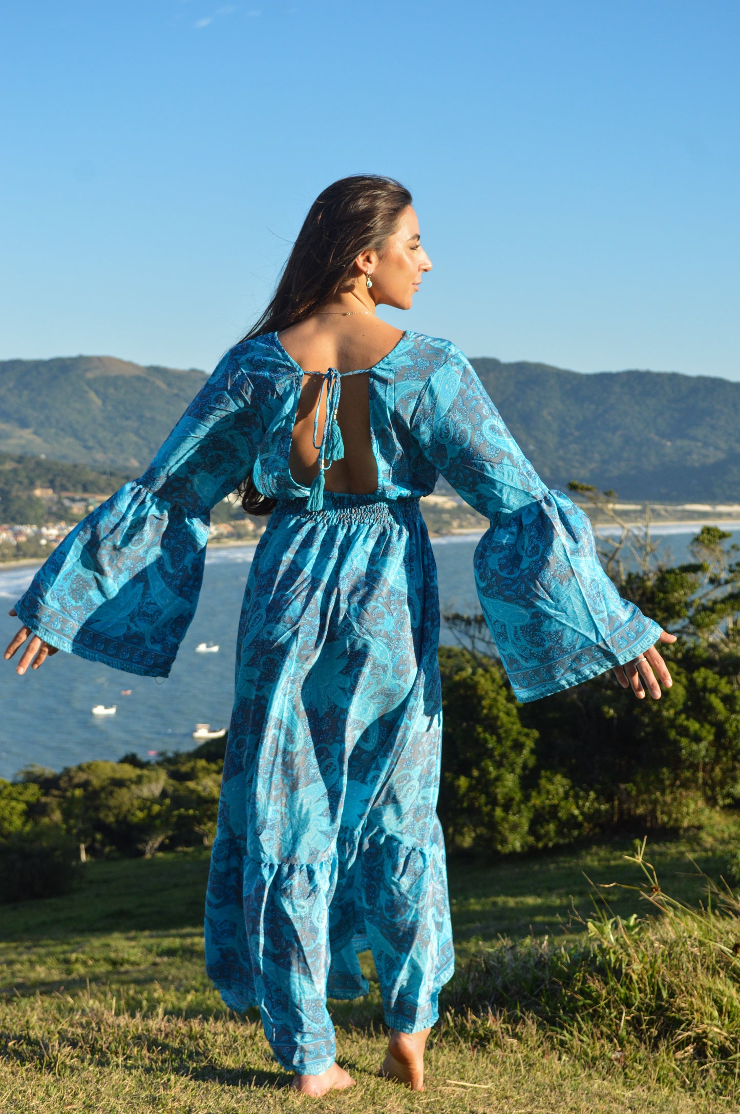 Vestido Indiano Longo Manga Flare