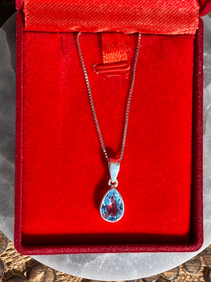 Pingente Gota em Prata 925 Topázio Azul