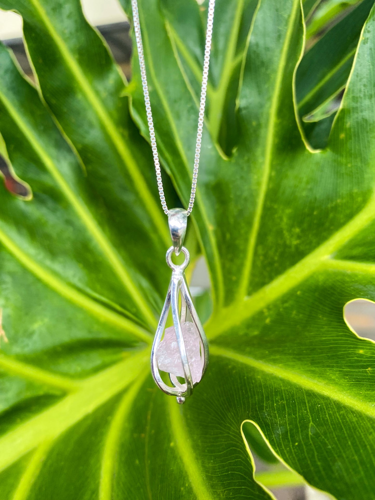 Pingente de Quartzo Rosa Natural em Prata 925