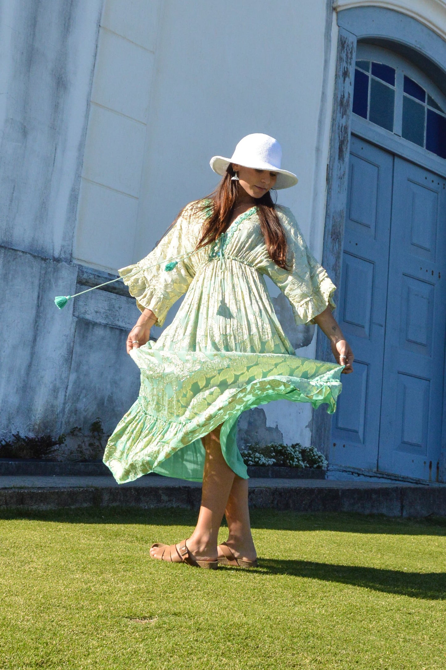 Vestido Longo Indiano Verde Água com Dourado
