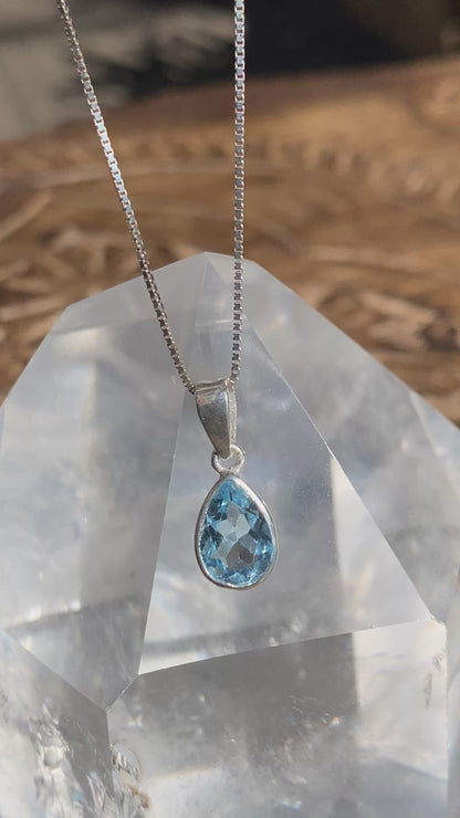 Pingente Gota em Prata 925 Topázio Azul