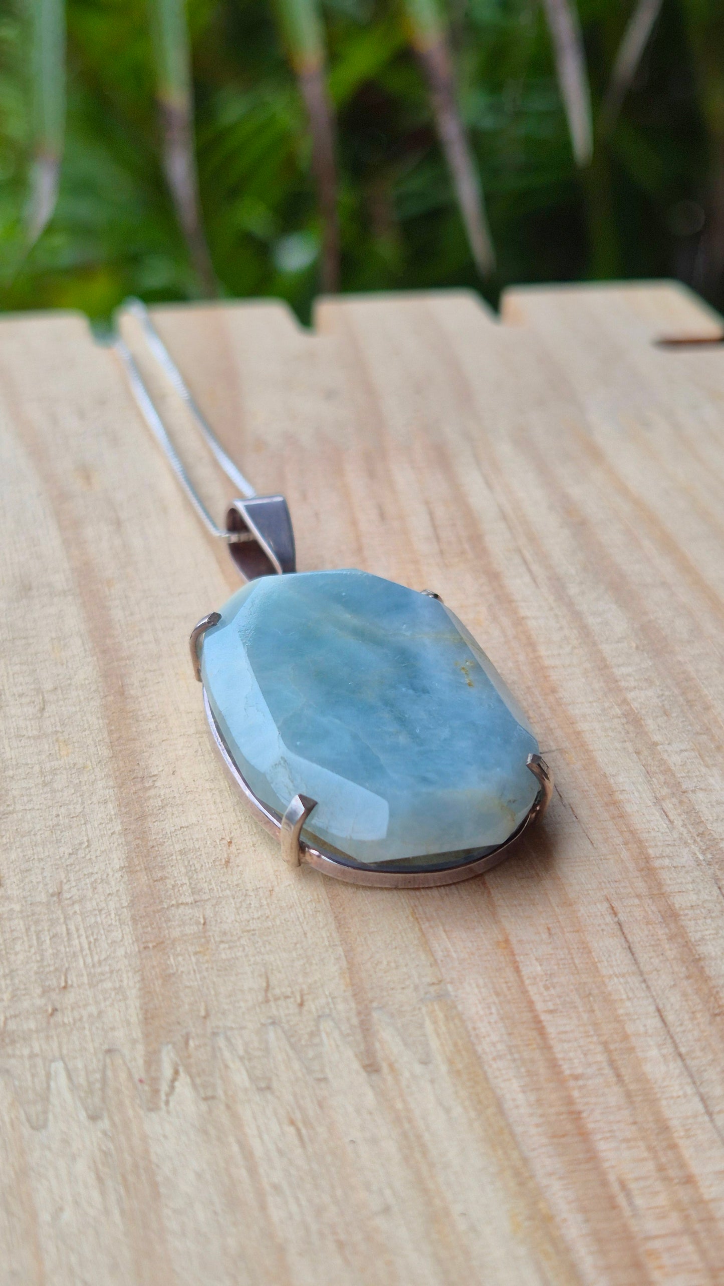 Pingente de Prata com Água-Marinha Natural