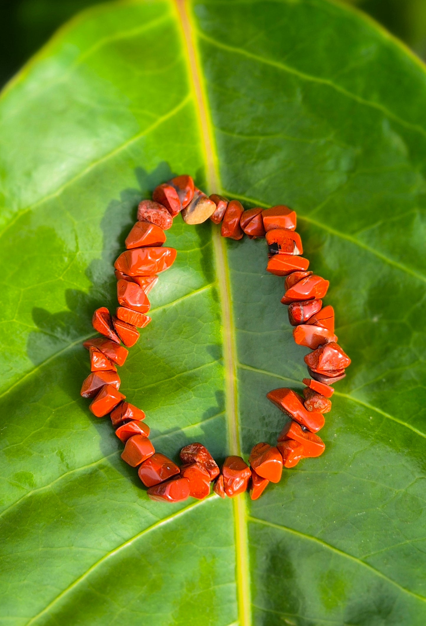 Pulseira de Cascalho de Jaspe Vermelho