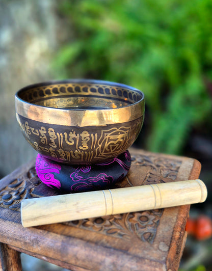 Tigela Tibetana M com Mantras em Sânscrito