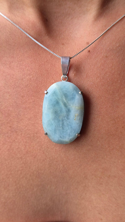 Pingente de Prata com Água-Marinha Natural