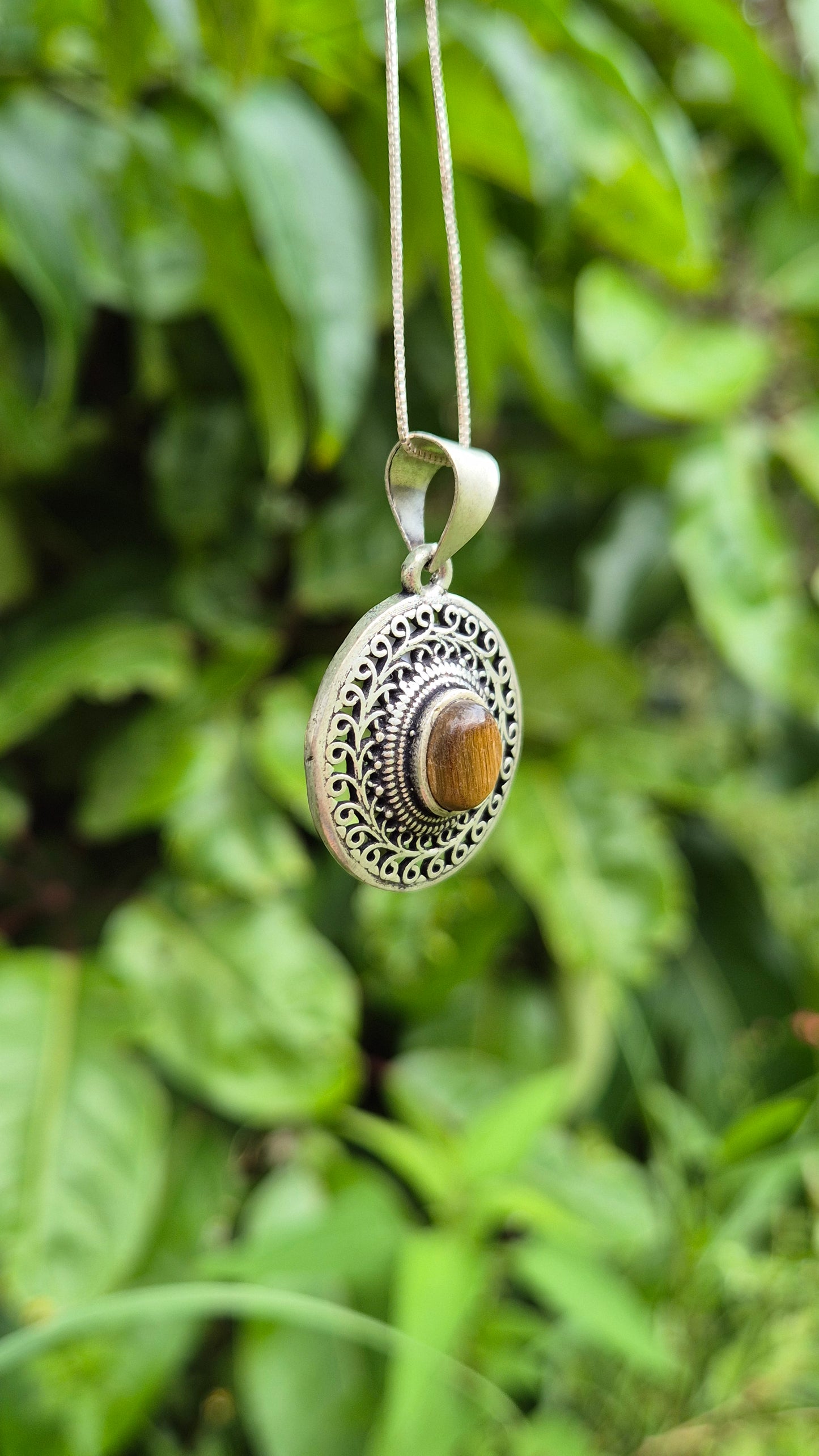 Pingente de Alpaca com Olho de Tigre