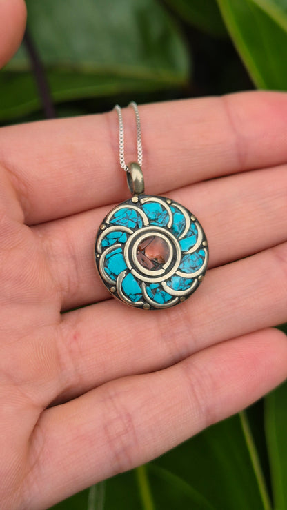 Pingente de Alpaca com Mosaico de Turquesa Reconstituída