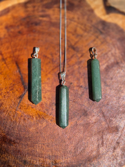 Pingente de Ponta de Quartzo Verde